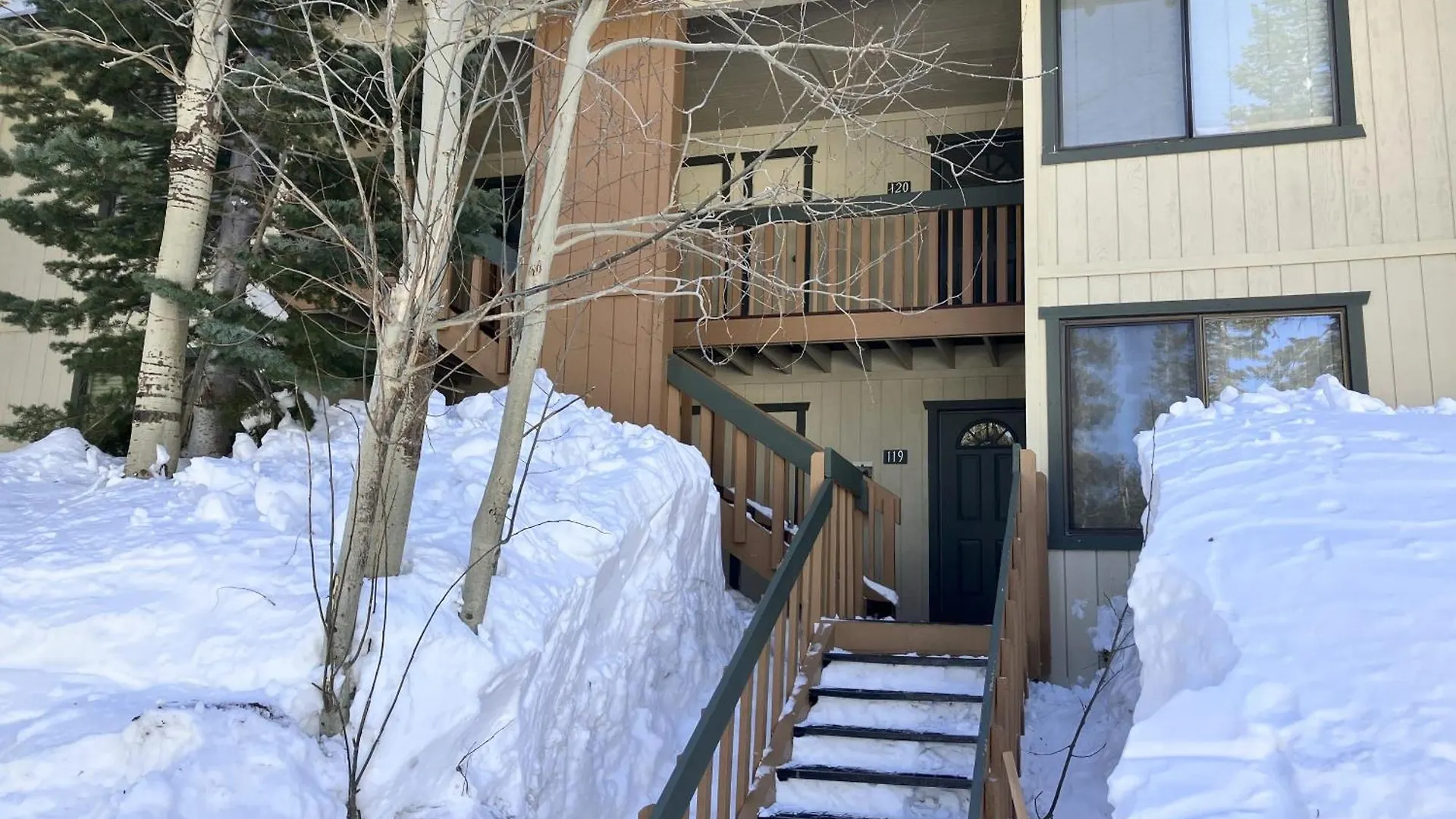 Discovery 4 119 Mammoth Lakes 0*,  Verenigde Staten
